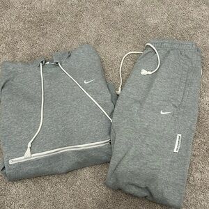 Gray Nike sweat set